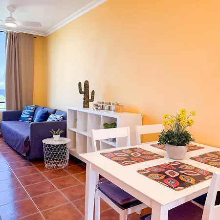 Piso Agaves شقة أذيخي